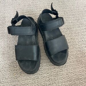 Platform Doc Martin Sandals